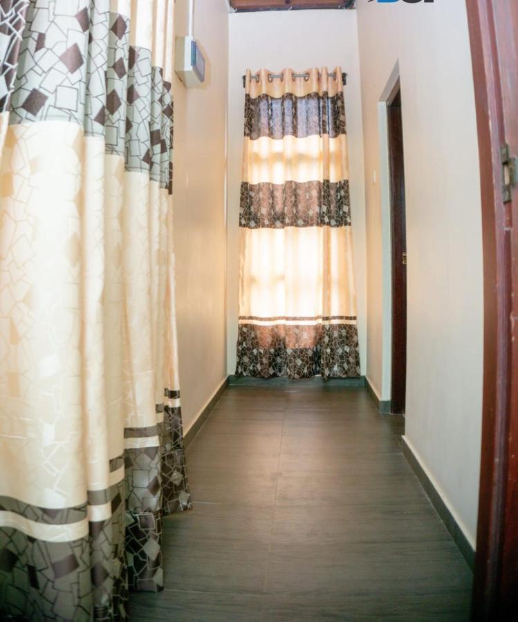 Airport Villa D 87 Katunayake Exterior photo